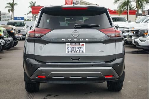 2022 Nissan Rogue SL