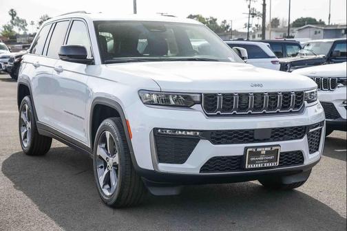 bright white clearcoat 2026 Jeep Grand Cherokee Limited