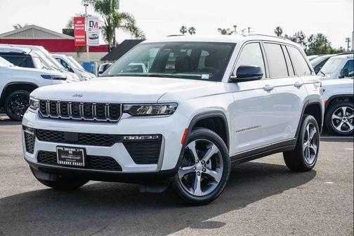 bright white clearcoat 2026 Jeep Grand Cherokee Limited