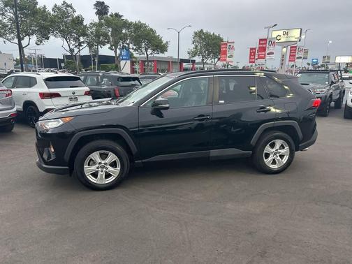 Midnight Black Metallic 2021 Toyota RAV4 XLE