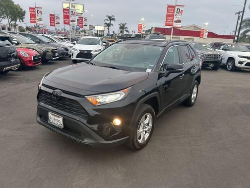 Midnight Black Metallic 2021 Toyota RAV4 XLE