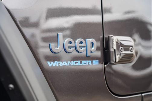 2025 Jeep Wrangler 4xe Willys
