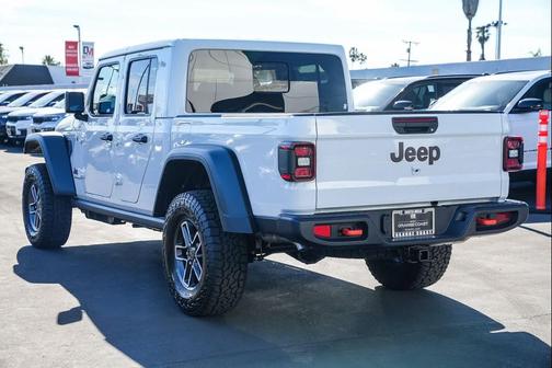 2026 Jeep Gladiator Mojave 4x4