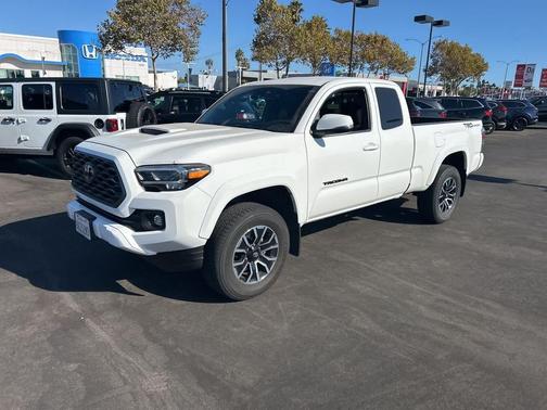 2022 Toyota Tacoma TRD Sport