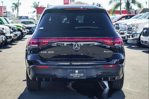2022 Mercedes-Benz EQB 300 4MATIC