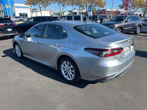 2021 Toyota Camry LE