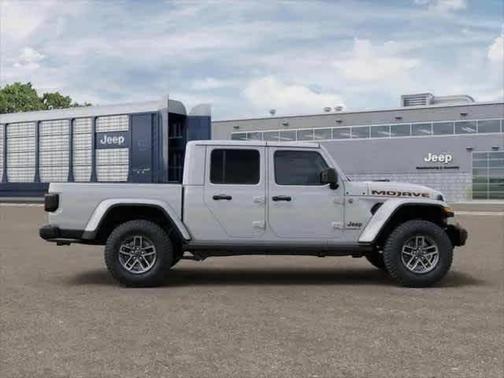 Bright White Clearcoat 2026 Jeep Gladiator Mojave X 4x4