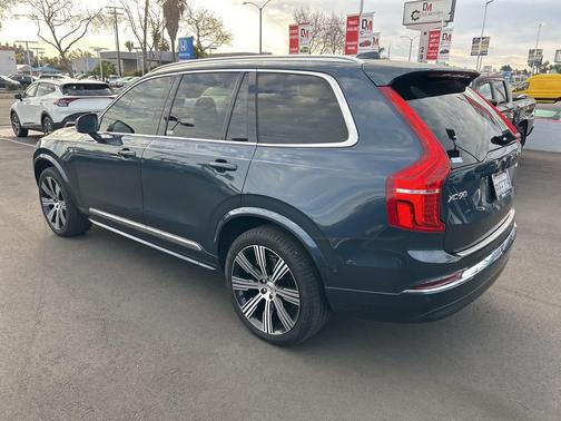 2024 Volvo XC90 B6 Ultimate Bright Theme 7-Seater