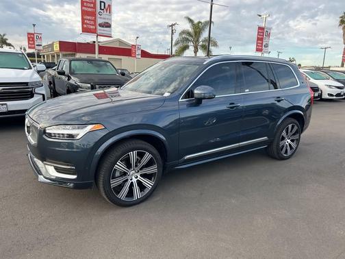 2024 Volvo XC90 B6 Ultimate Bright Theme 7-Seater