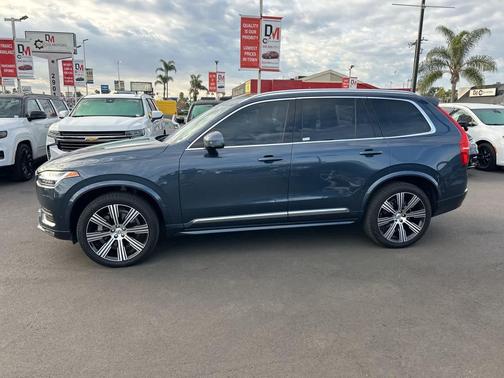2024 Volvo XC90 B6 Ultimate Bright Theme 7-Seater