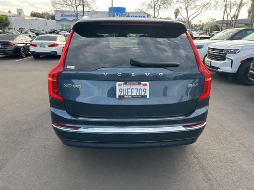 2024 Volvo XC90 B6 Ultimate Bright Theme 7-Seater