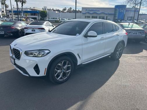 2022 BMW X4 xDrive30i