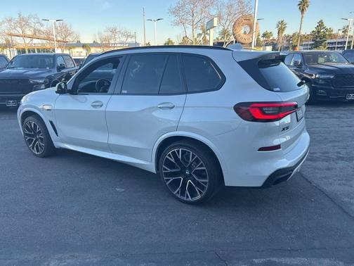 2022 BMW X5 PHEV xDrive45e