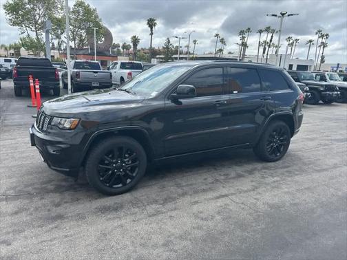 2020 Jeep Grand Cherokee Altitude