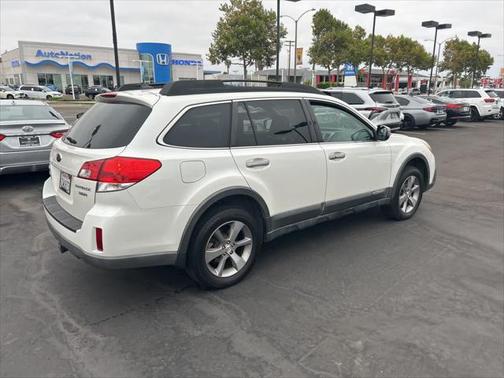 2013 Subaru Outback 3.6R Limited