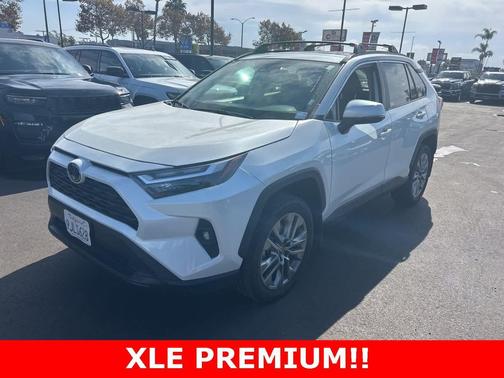 2023 Toyota RAV4 XLE Premium