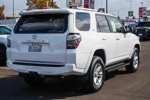 2022 Toyota 4Runner SR5