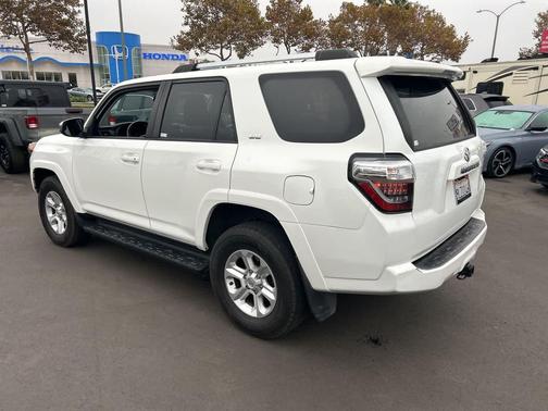 2022 Toyota 4Runner SR5