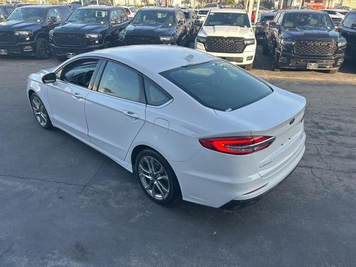 2020 Ford Fusion SEL