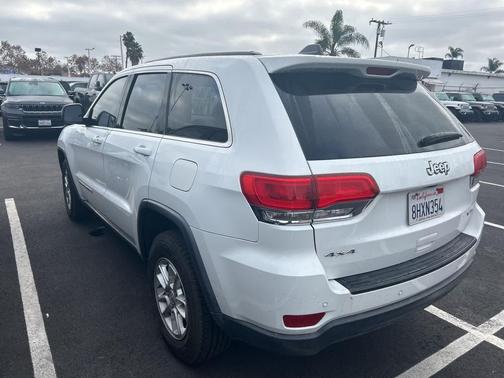 2019 Jeep Grand Cherokee Laredo