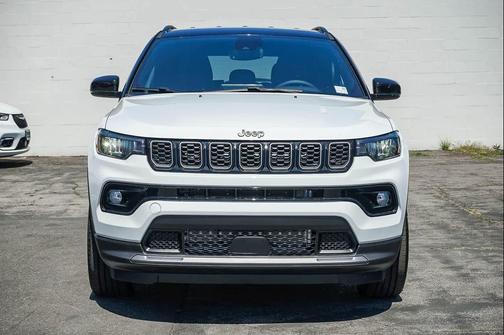 Bright White Clearcoat 2026 Jeep Compass Limited