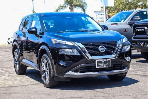 Super Black 2023 Nissan Rogue SV