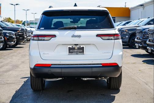 2025 Jeep Grand Cherokee L Laredo