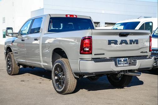 2026 RAM 2500 Big Horn Crew Cab 4x4 6'4' Box