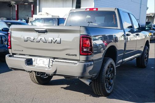 2026 RAM 2500 Big Horn Crew Cab 4x4 6'4' Box