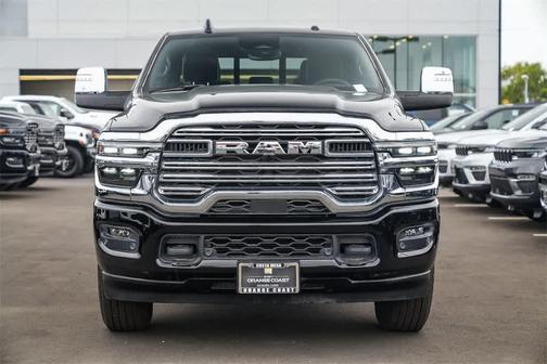 2025 RAM 2500 Laramie Crew Cab 4x4 6'4' Box