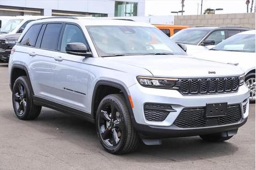 2025 Jeep Grand Cherokee Altitude