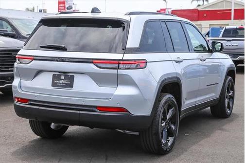 2025 Jeep Grand Cherokee Altitude