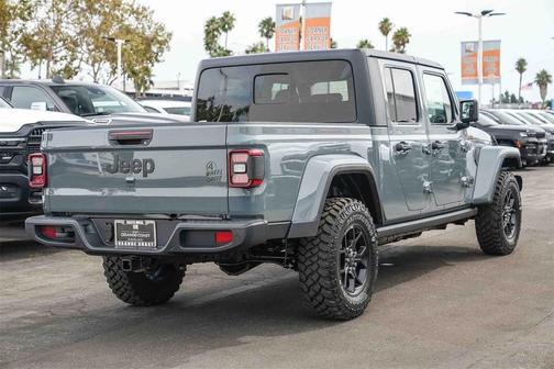 2025 Jeep Gladiator Willys