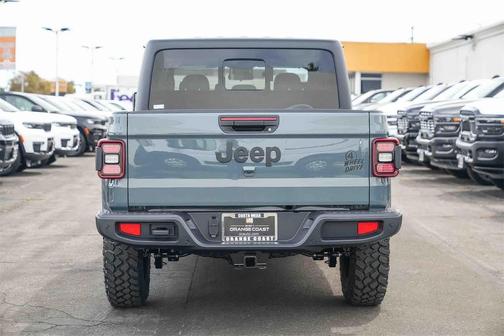 2025 Jeep Gladiator Willys