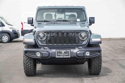 2025 Jeep Gladiator Willys