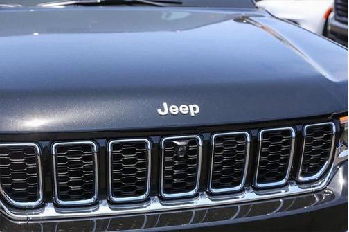 2025 Jeep Grand Cherokee Limited X