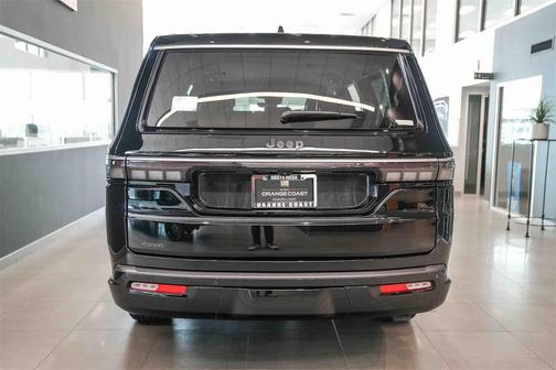 2026 Jeep Grand Wagoneer L 4x4