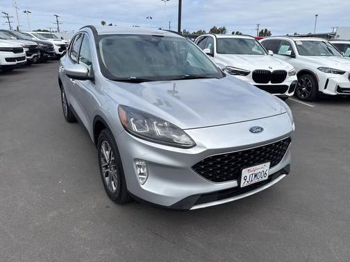 Ingot Silver Metallic 2020 Ford Escape SEL