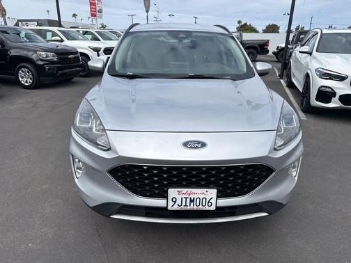 Ingot Silver Metallic 2020 Ford Escape SEL