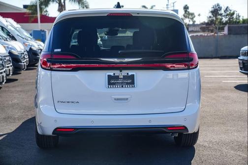 2026 Chrysler Pacifica L