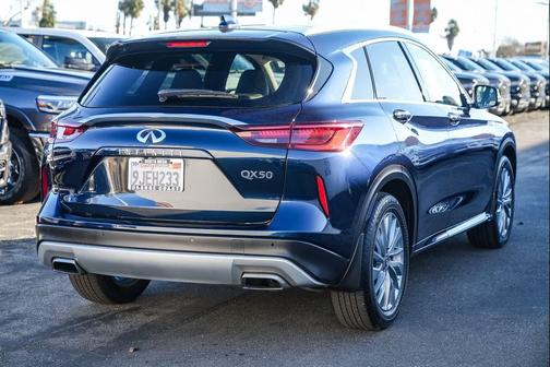 2023 INFINITI QX50 LUXE
