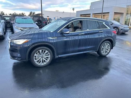 2023 INFINITI QX50 LUXE