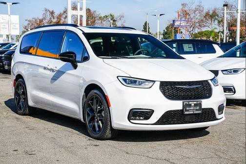 2026 Chrysler Pacifica Limited