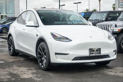 2024 Tesla Model Y Long Range Single Motor Rear-Wheel Drive