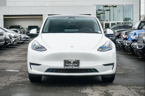 2024 Tesla Model Y Long Range Single Motor Rear-Wheel Drive
