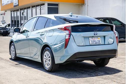 2016 Toyota Prius Two