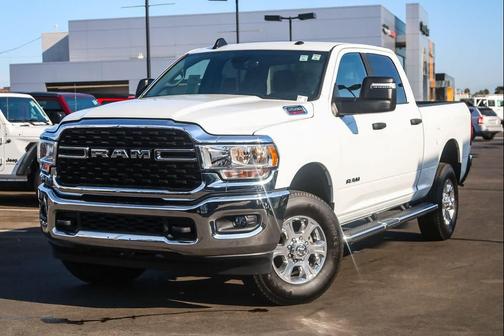 2024 RAM 2500 Big Horn Crew Cab 4x4 6'4' Box