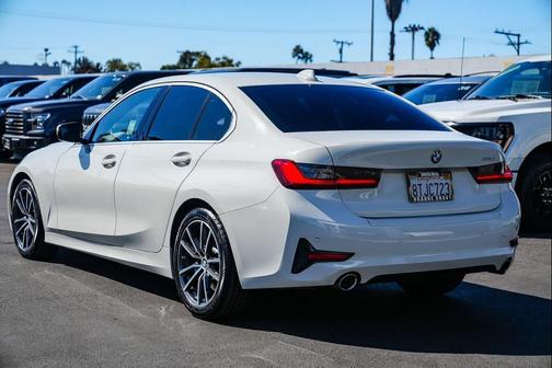 2021 BMW 330 330i