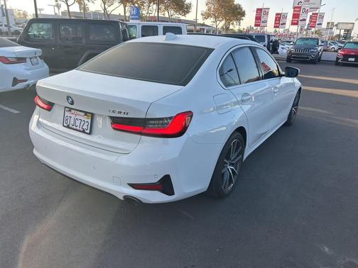 2021 BMW 330 330i