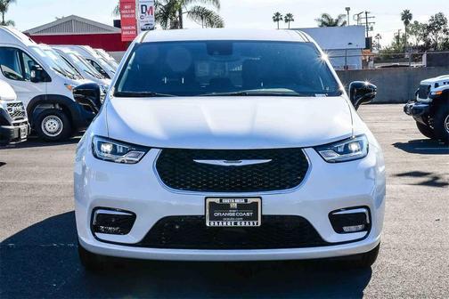 2026 Chrysler Pacifica L